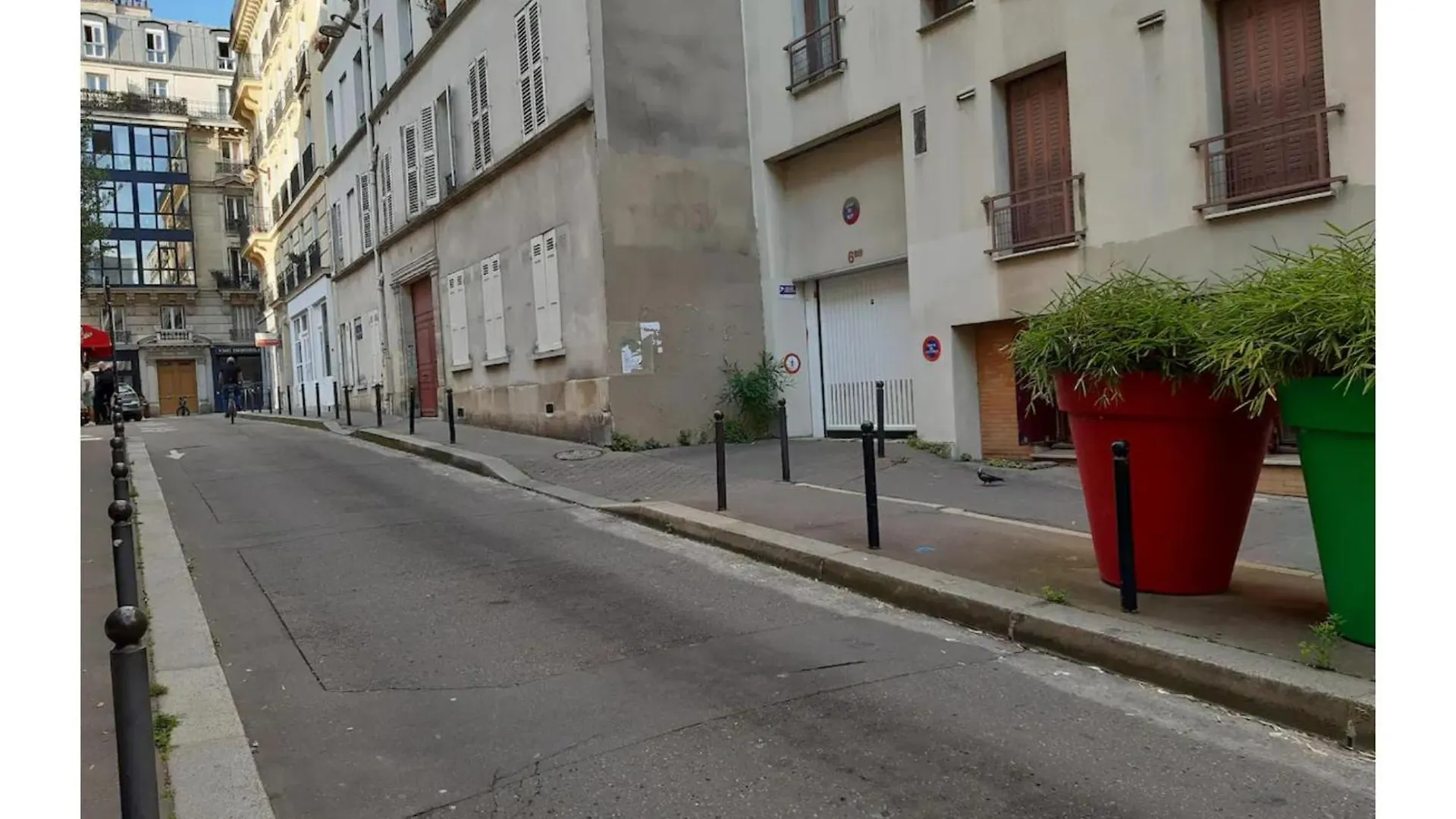 Vintage 2Bd Apartment With Patio In Montmartre Paris France