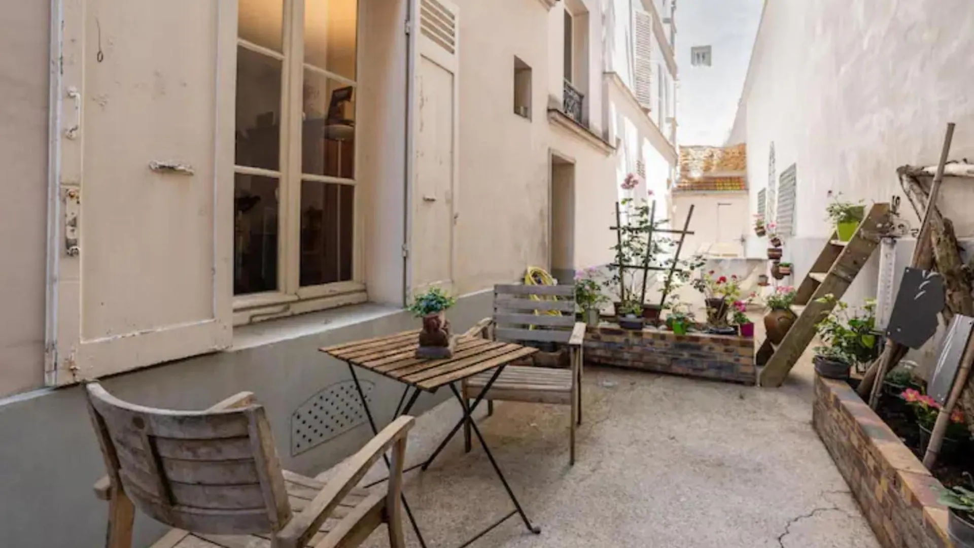 Vintage 2Bd Apartment With Patio In Montmartre باريس